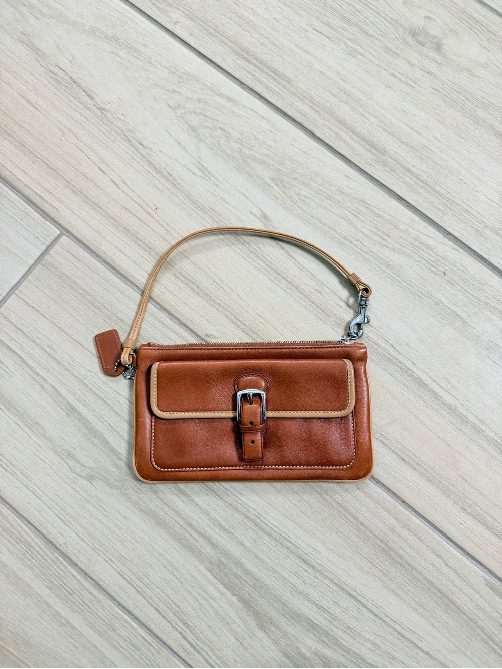 Vintage Coach Hamptons Wristlet Brown Leather Buckle Y2K Bag Purse Wristlet